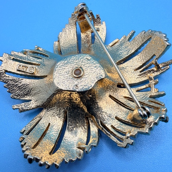 Brooch with Turquoise and Pearl - Picture 4 of 5